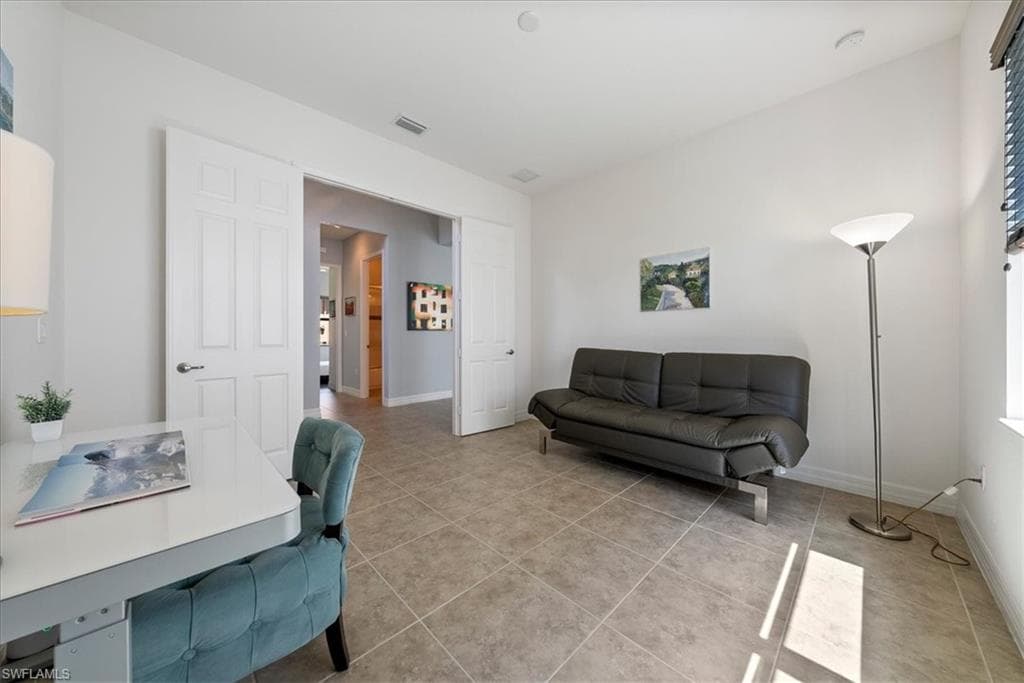 3264 Pacific DR-9