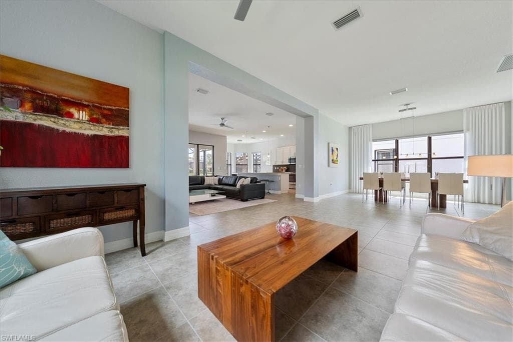 3264 Pacific DR-18