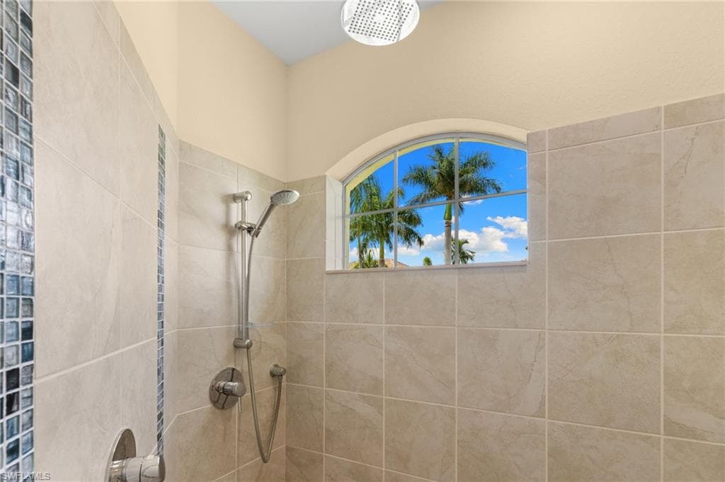 3522 19th AVE-27