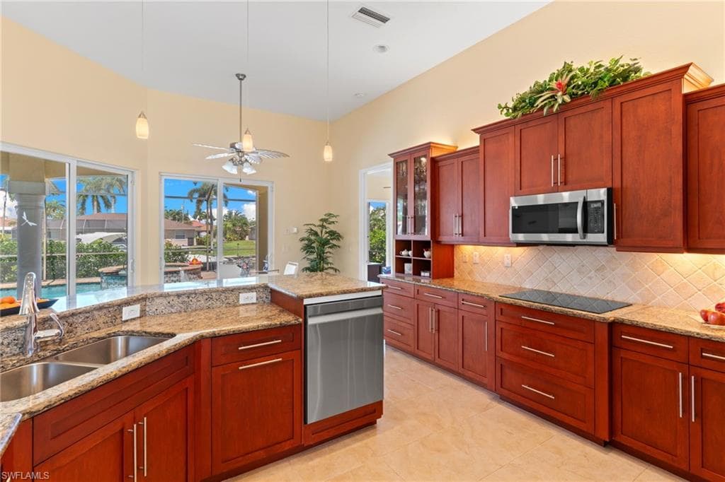 3522 19th AVE-14