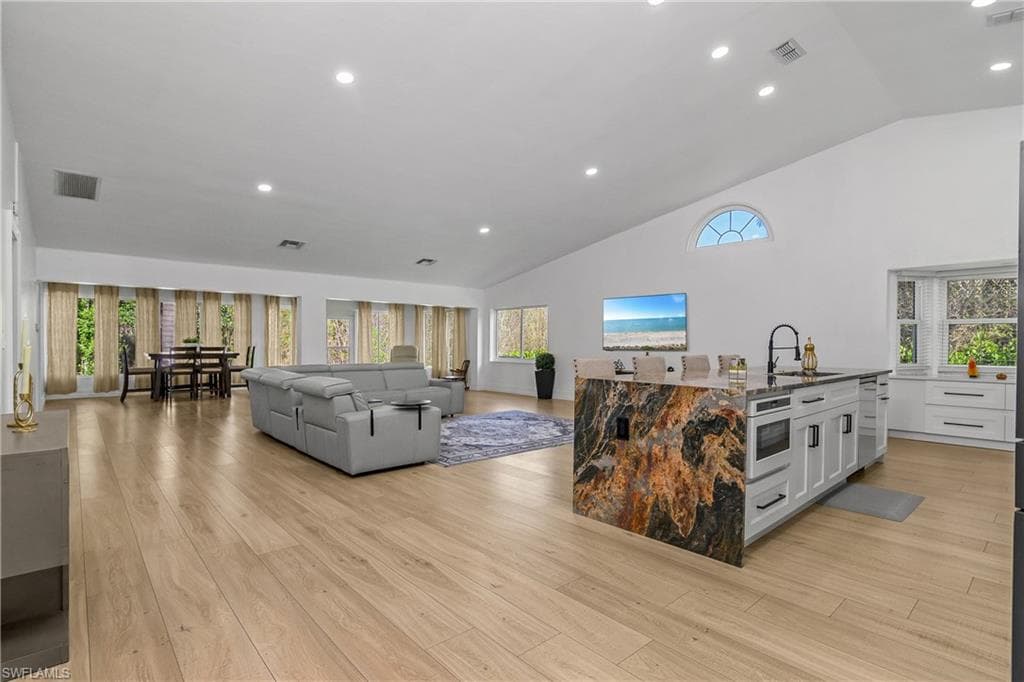 401 Countryside DR-2