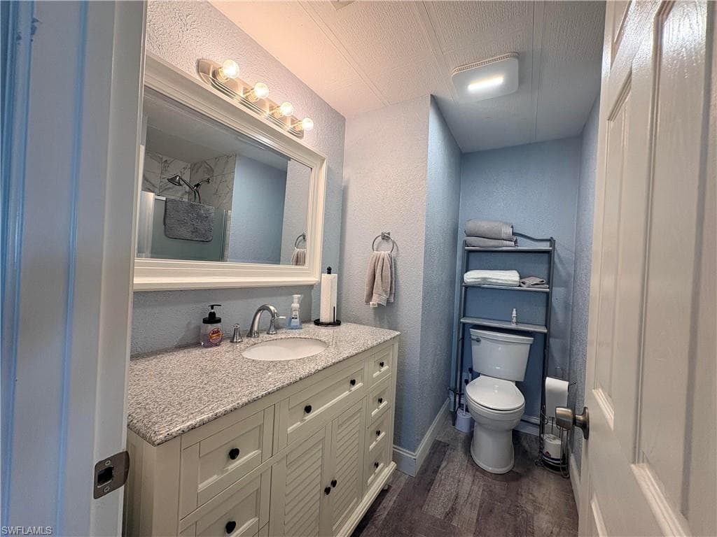 2781 Indianwood DR-28