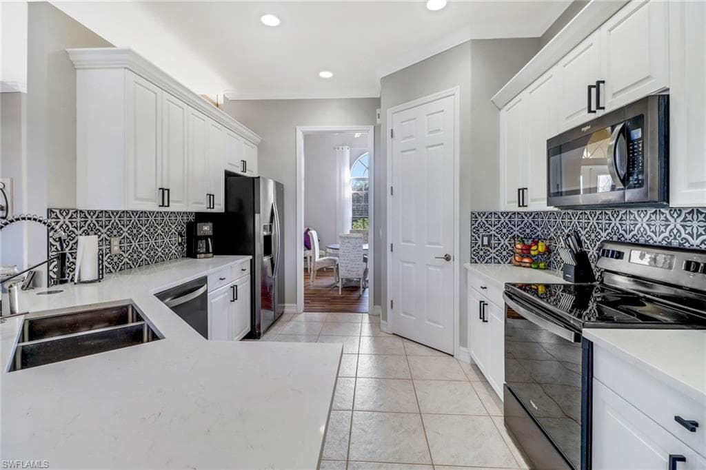 24873 Galicia AVE-18