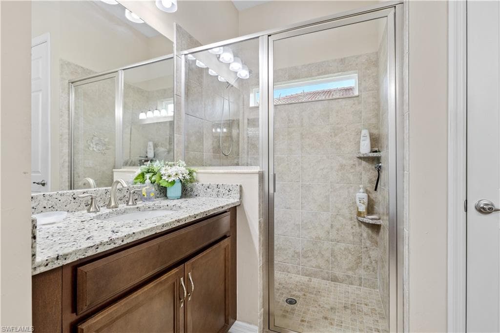 2875 Sunset Pointe CIR E-11