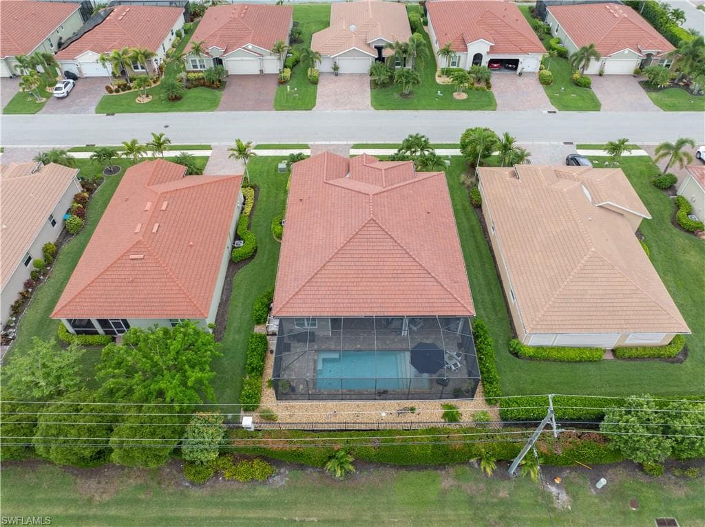 2875 Sunset Pointe CIR E-33