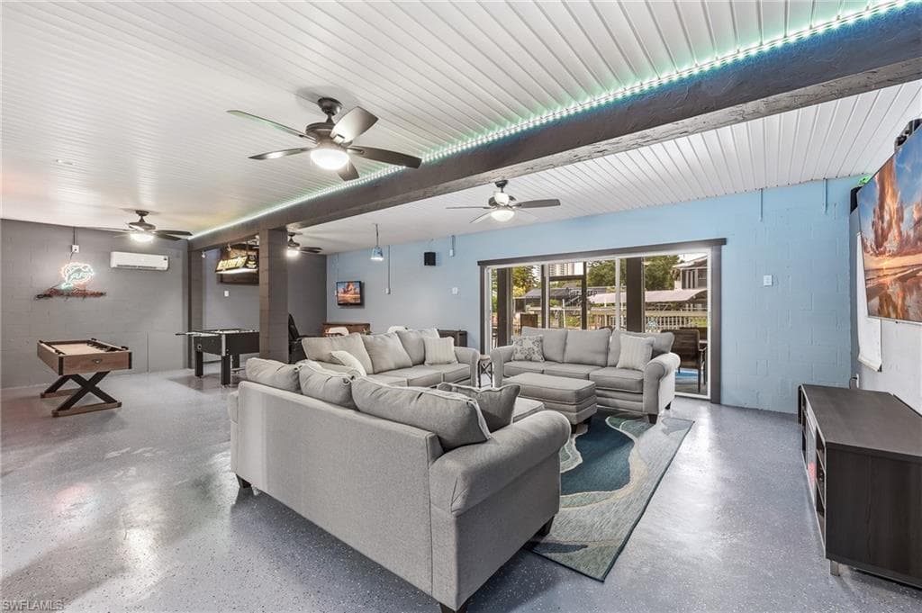 4692 Spring Creek DR-26