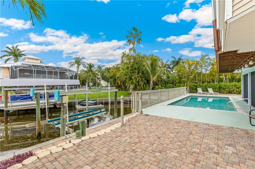 4692 Spring Creek DR-35