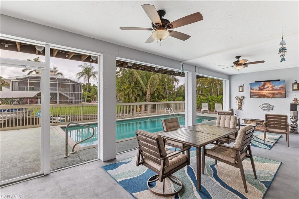 4692 Spring Creek DR-31