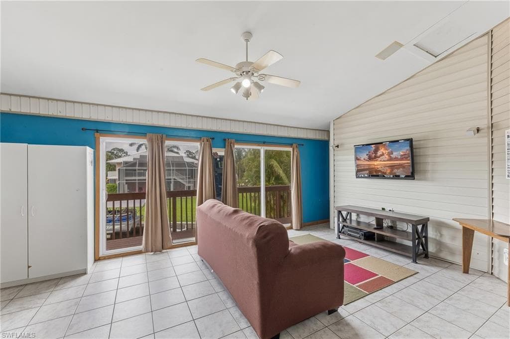 4692 Spring Creek DR-23