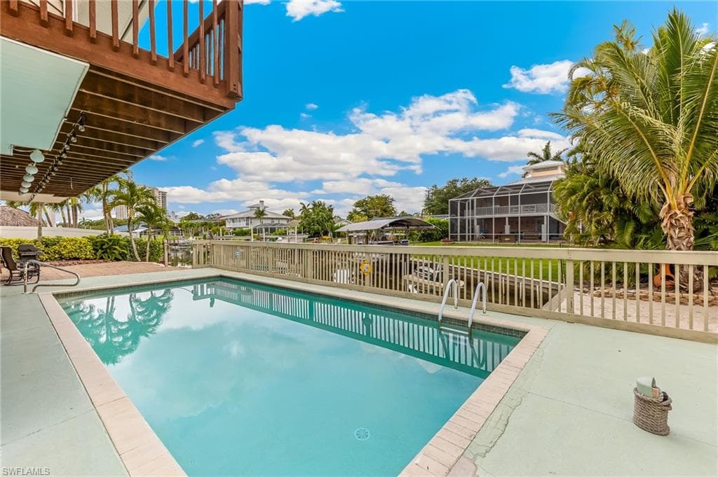 4692 Spring Creek DR-33