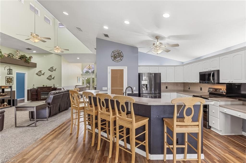 4692 Spring Creek DR-9