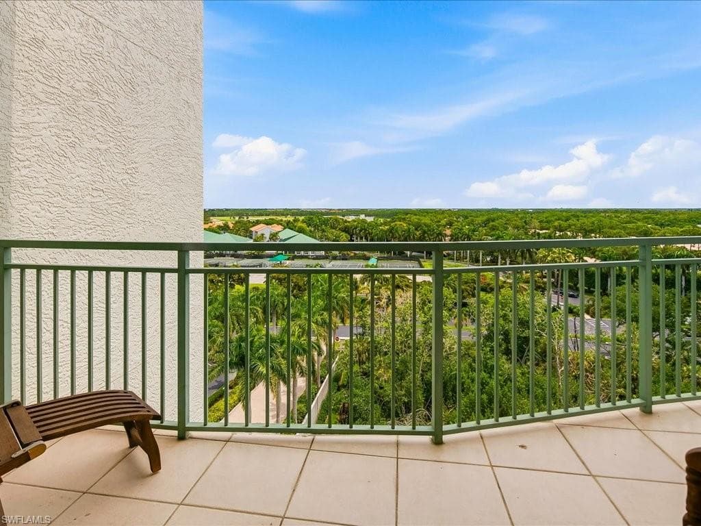 425 Cove Tower DR 901-27