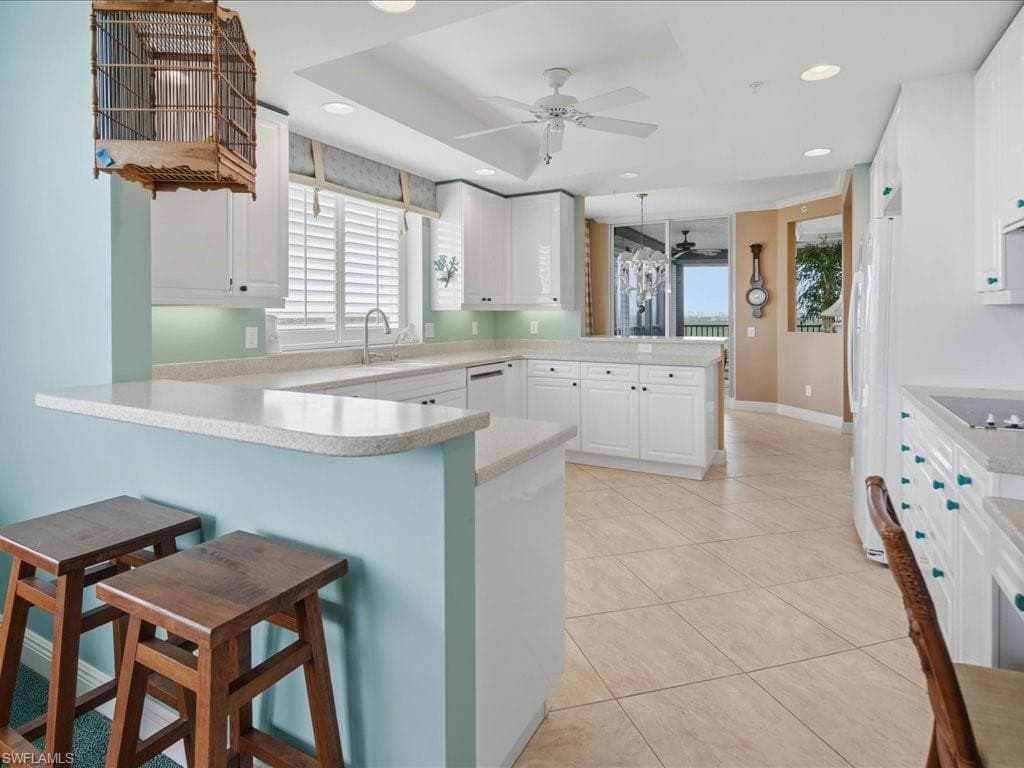 425 Cove Tower DR 901-7
