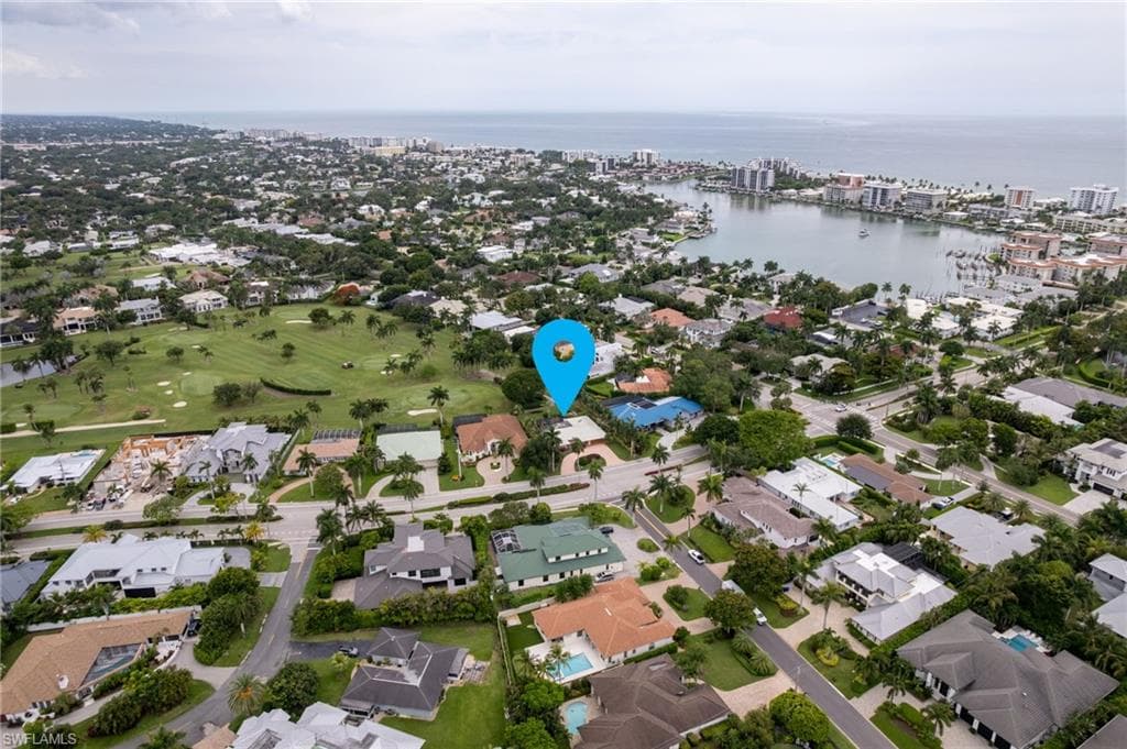 520 Harbour DR-9