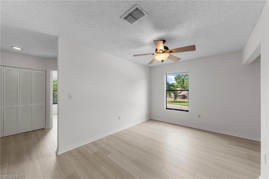 9265 Lake Park DR 201-4