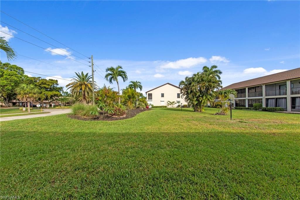 9265 Lake Park DR 201-40