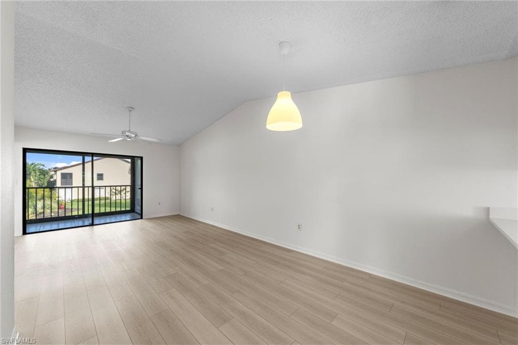 9265 Lake Park DR 201-18