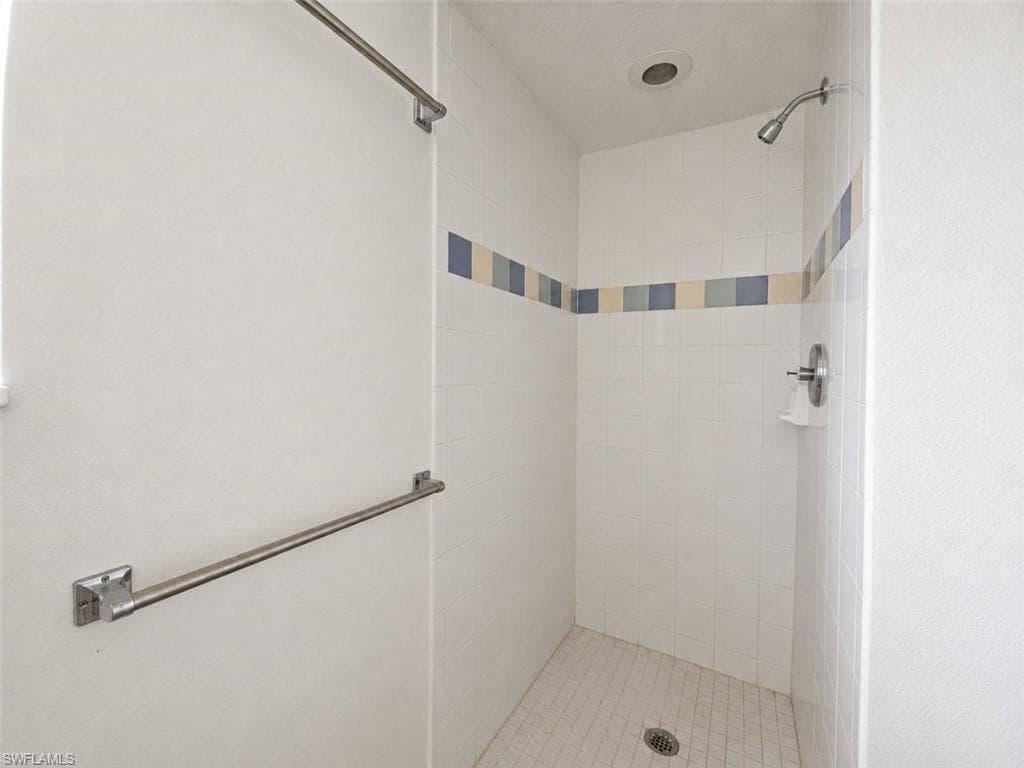 4426 ST GEORGES CT-8