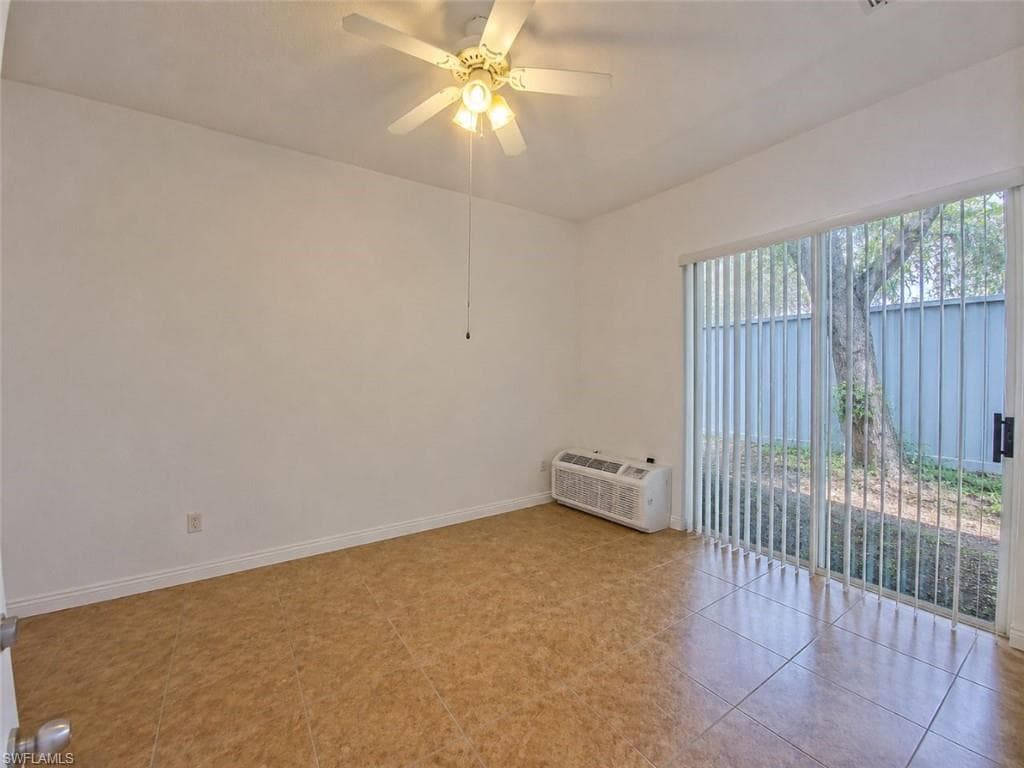 4426 ST GEORGES CT-10