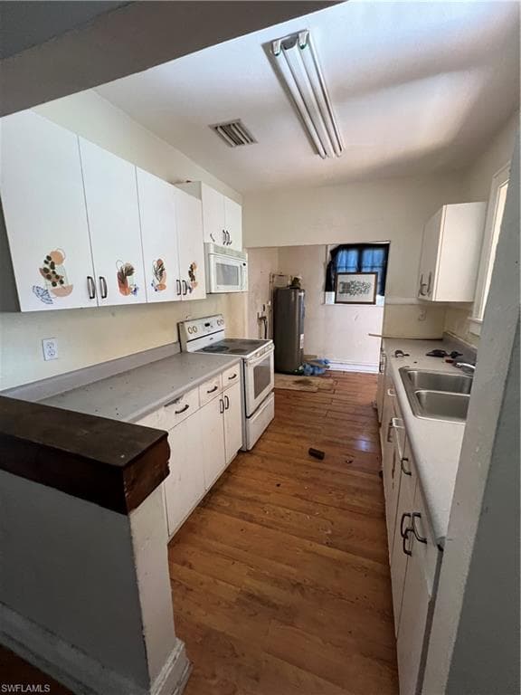 3835 Lake ST-1