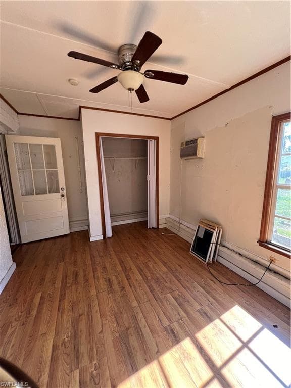 3835 Lake ST-7