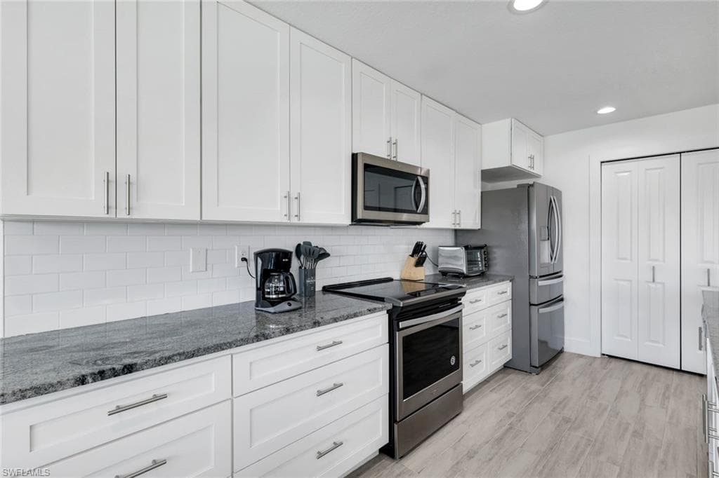 6053 Montego Bay LOOP-16