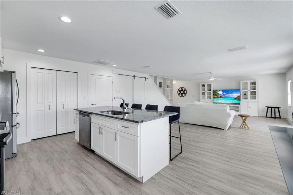 6053 Montego Bay LOOP-15