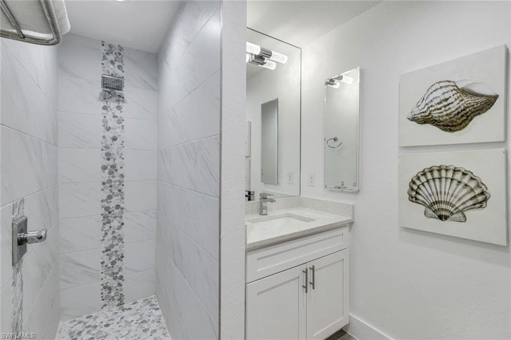 6053 Montego Bay LOOP-25