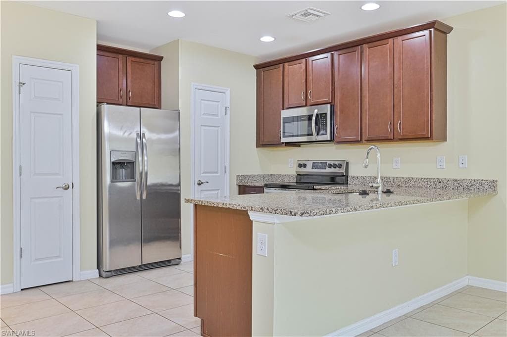 3739 Crofton CT-4