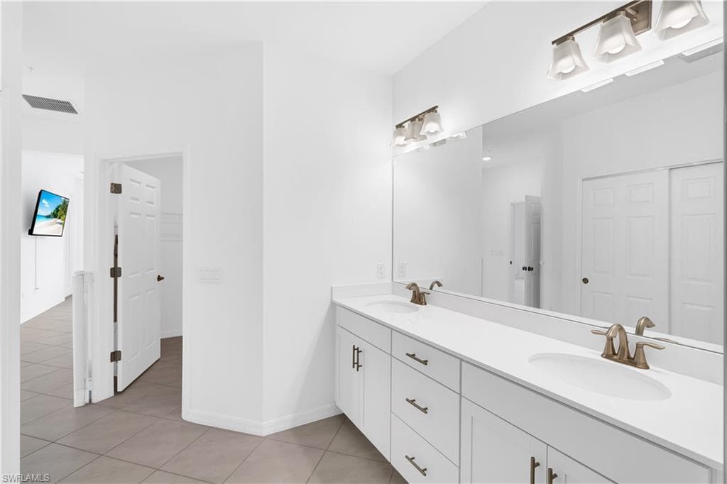 12061 Santaluz DR 201-26