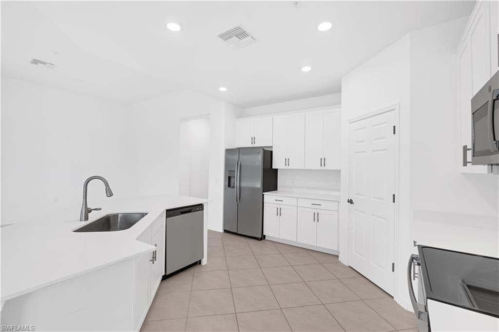 12061 Santaluz DR 201-19