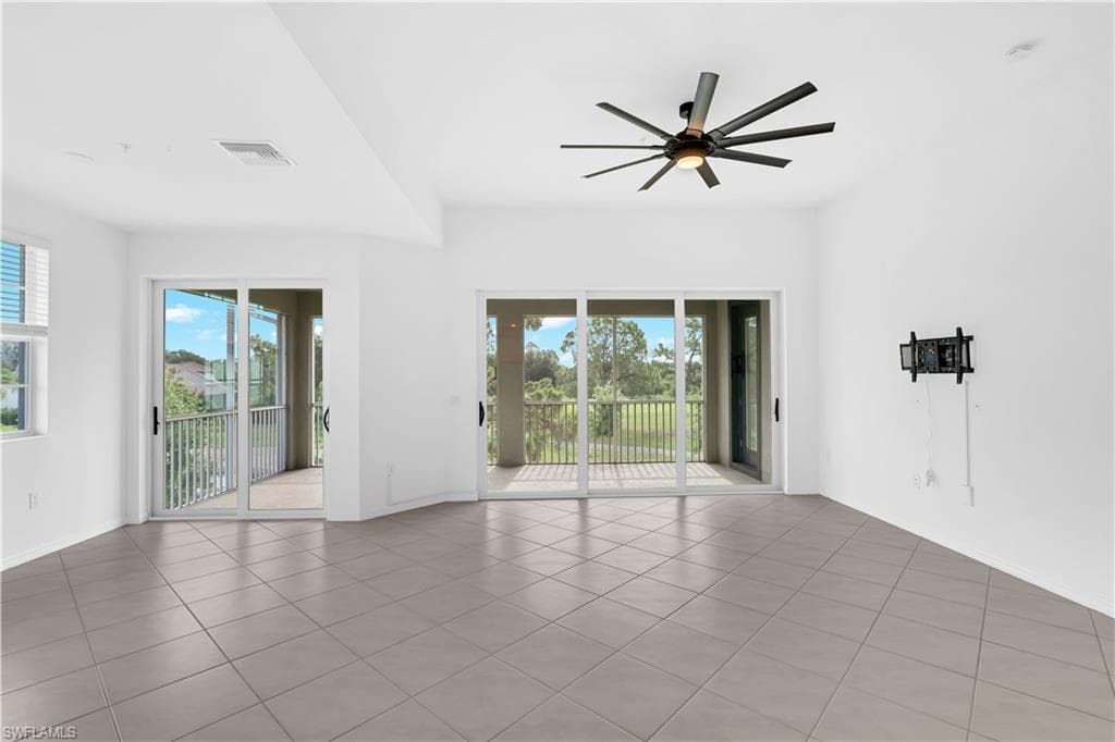 12061 Santaluz DR 201-21