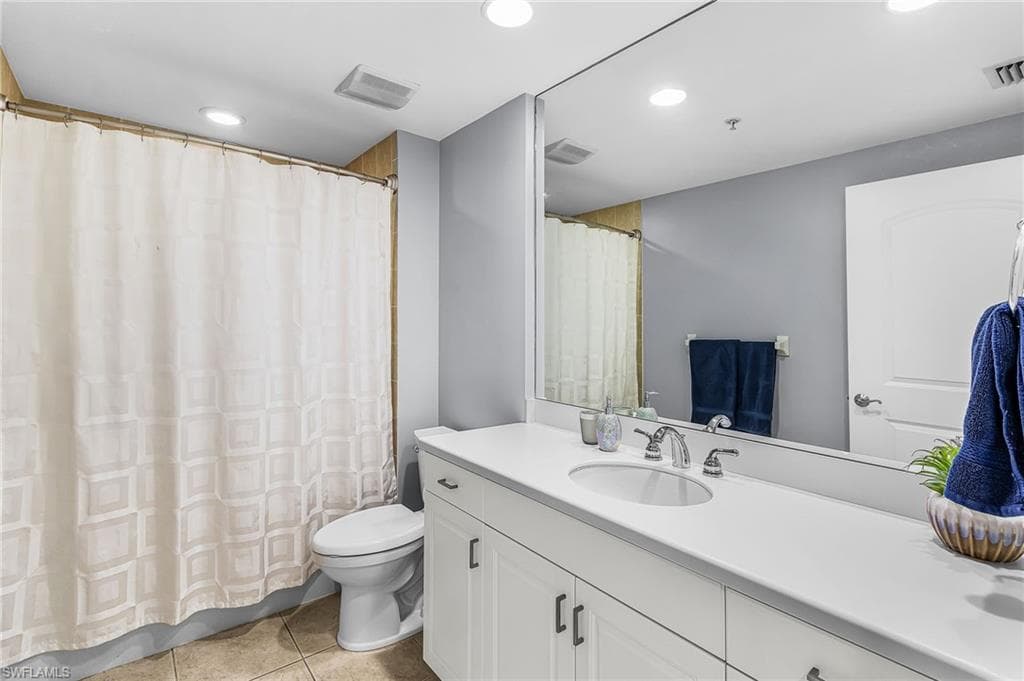 2090 W First ST 1210-19