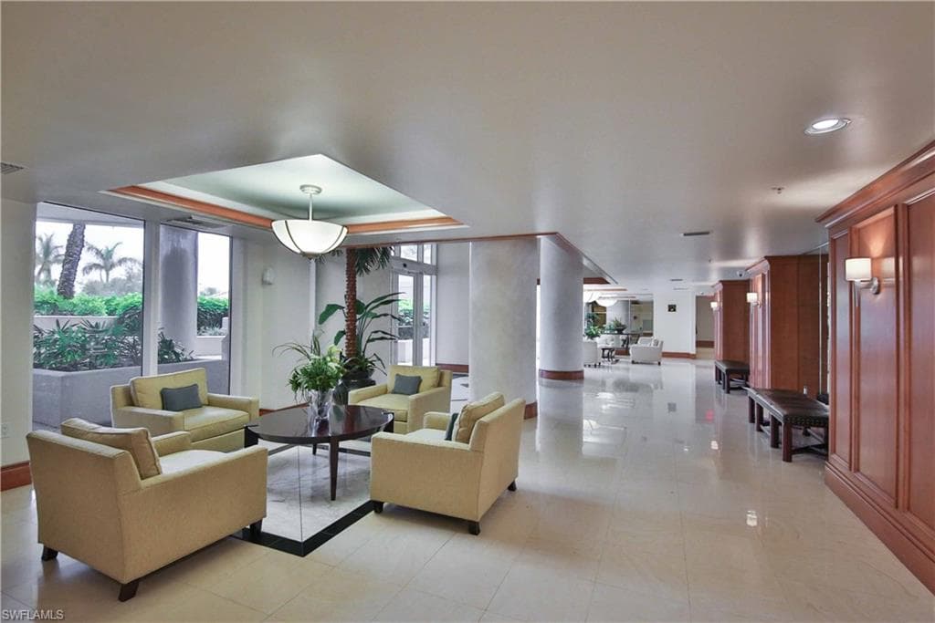 2090 W First ST 1210-25