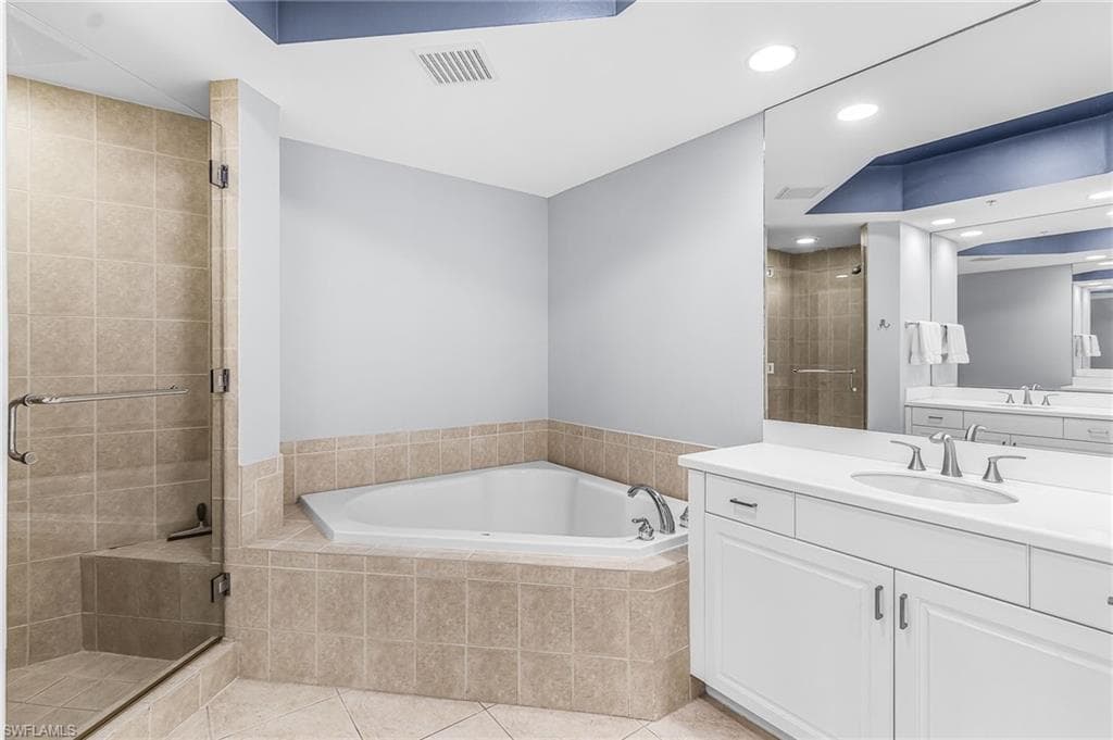 2090 W First ST 1210-13