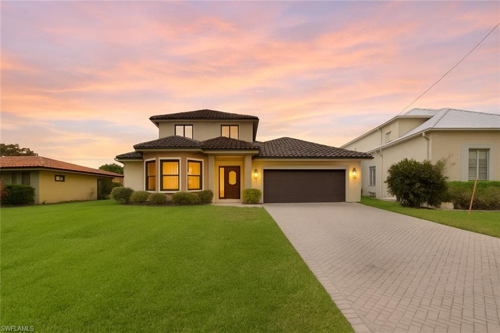 1535 Dolphin LN-40