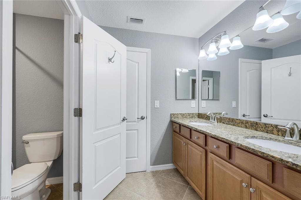 2262 Vermont LN-15