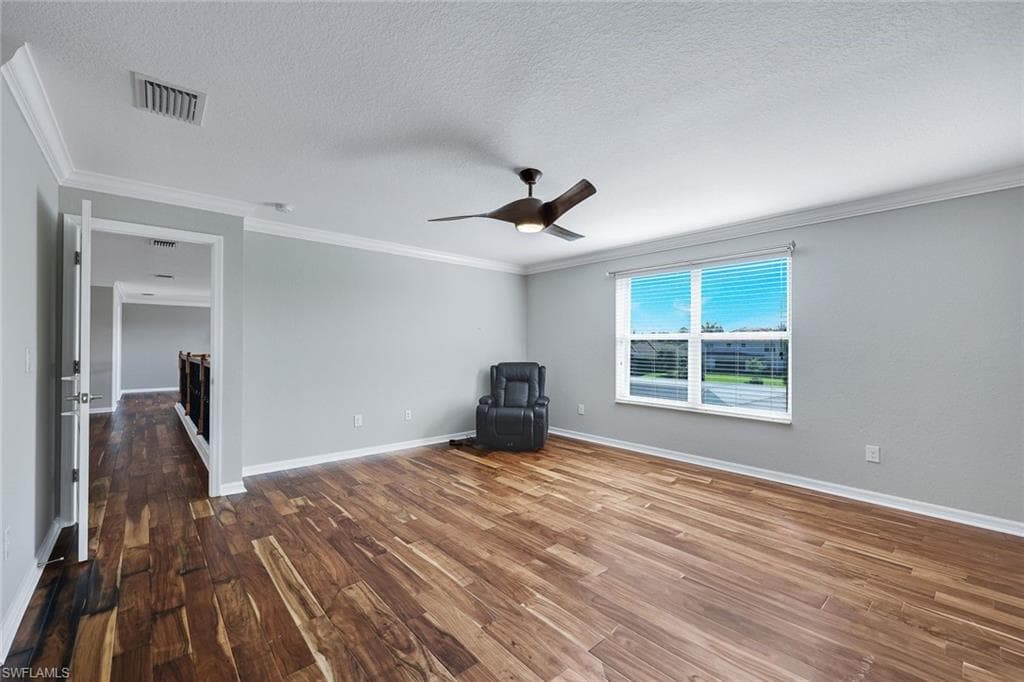 2262 Vermont LN-10