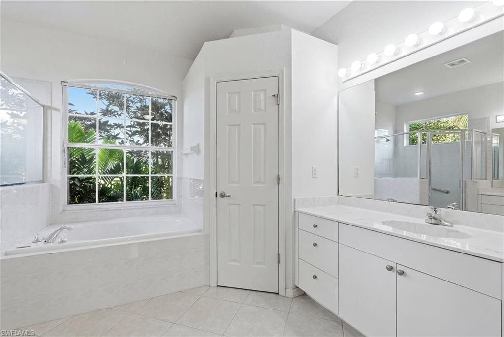 18144 Royal Hammock BLVD-25