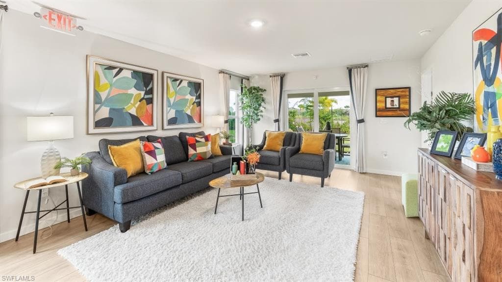 1252 Brooklands DR-2