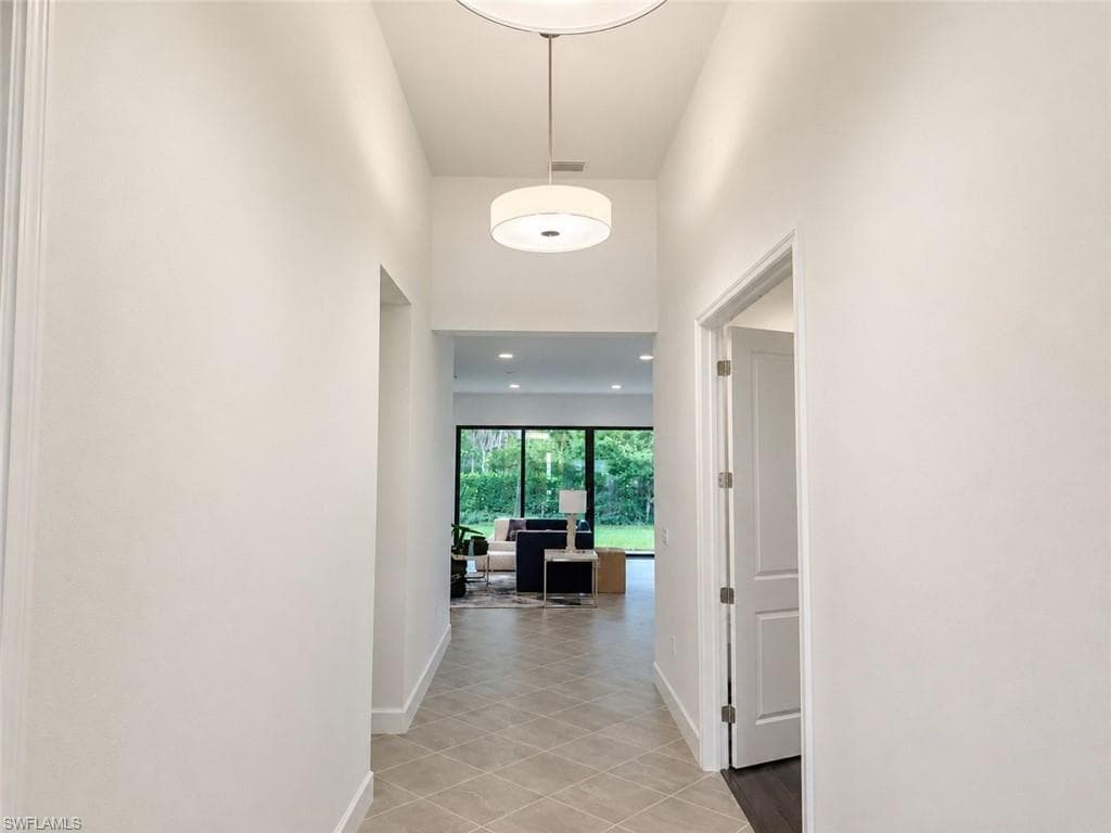 20202 Ainsley ST-3