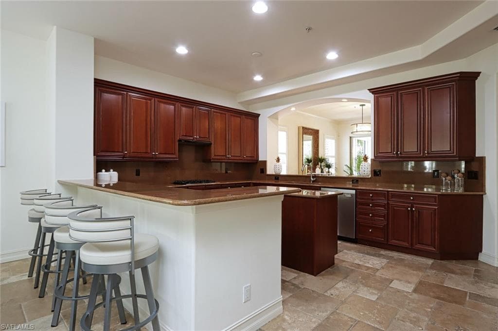 2868 Tiburon BLVD E 102-11