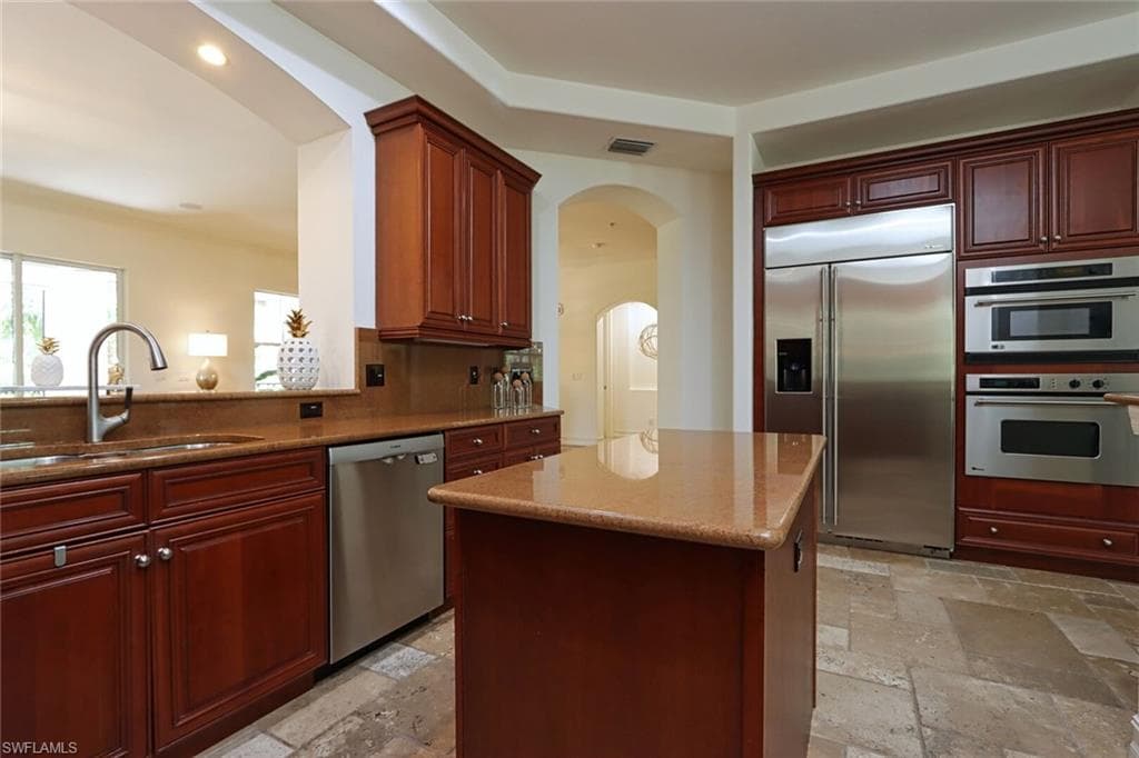 2868 Tiburon BLVD E 102-9