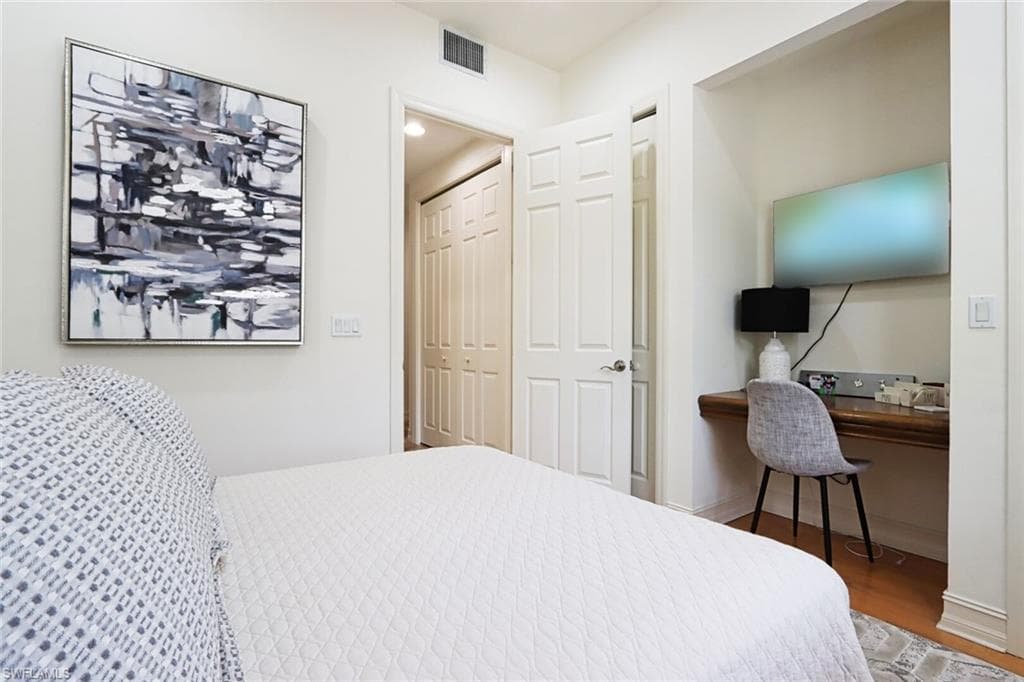 2868 Tiburon BLVD E 102-17