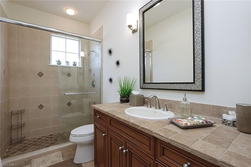 2868 Tiburon BLVD E 102-18