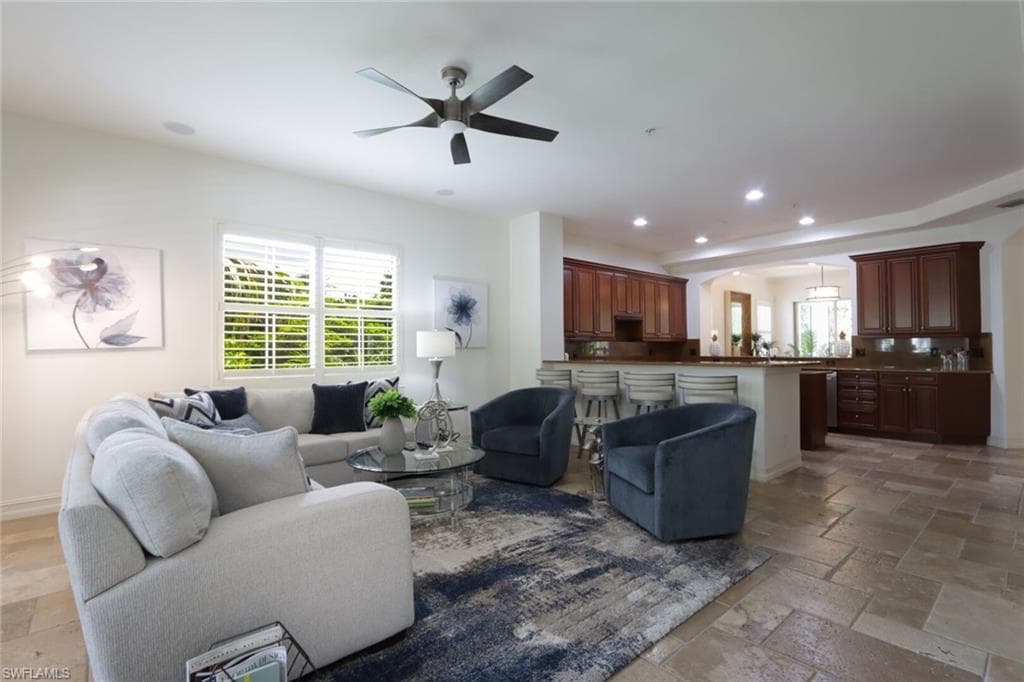 2868 Tiburon BLVD E 102-3