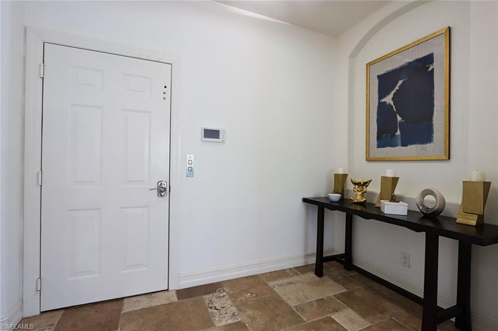 2868 Tiburon BLVD E 102-7