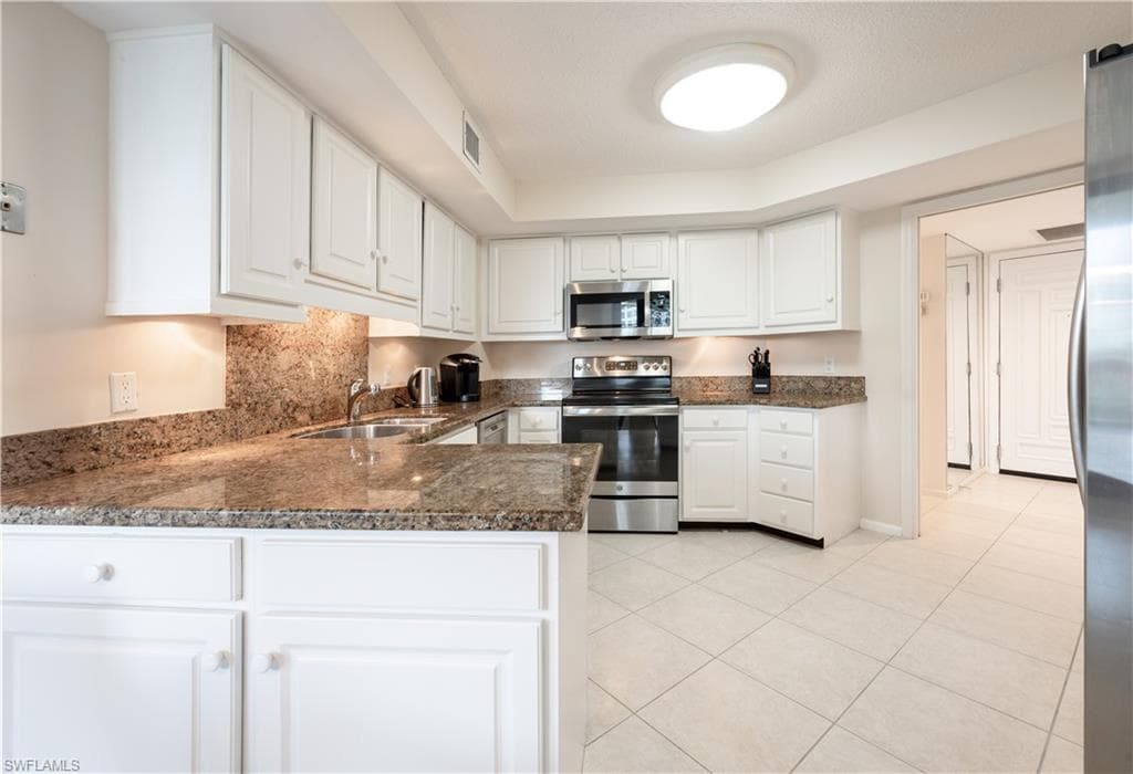 4551 Gulf Shore BLVD N 306-19