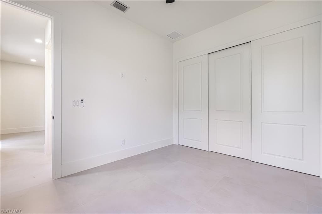1805 W 10th ST-23