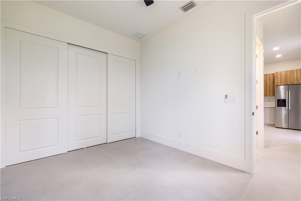 1805 W 10th ST-17